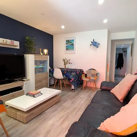 With A Quiet Garden Apartman *